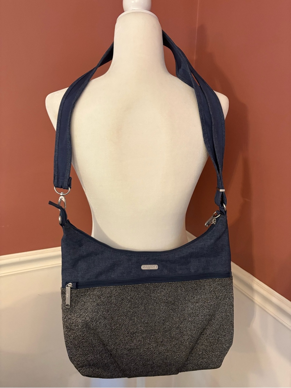 Baggallini Crossover Crossbody Bag
